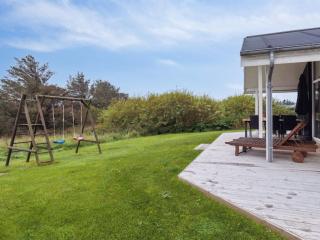 Holiday Home Herbiorn - 403m from the sea by Interhome - 6