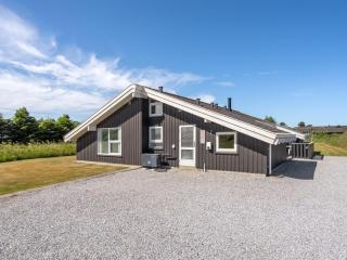Holiday Home Serine - 800m from the sea by Interhome - 5