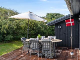 Holiday Home Reinke - 200m from the sea by Interhome - 1