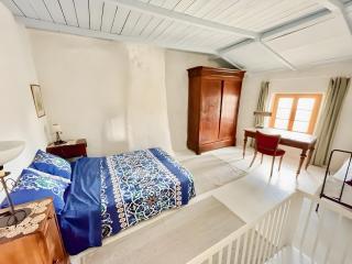La Maison près de la Fontaine - 6