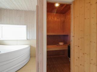 Holiday Home Mette - 98m from the sea by Interhome - 2