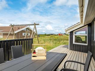 Holiday Home Fanni - 460m from the sea by Interhome - 2