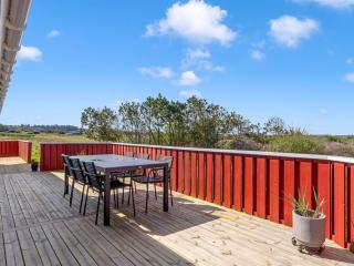 Holiday Home Skrallan - 400m from the sea by Interhome - 2
