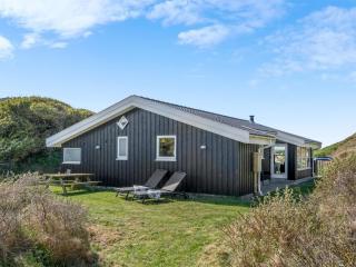 Holiday Home Idalia - 125m from the sea by Interhome - 1