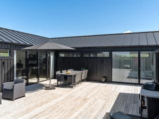 Holiday Home Claus - 500m from the sea by Interhome - 4