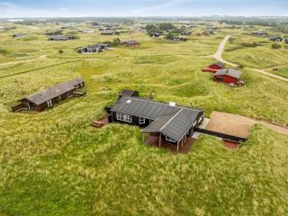 Holiday Home Edwin - 400m from the sea by Interhome - 7