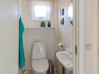 Holiday Home Mathias - 625m from the sea by Interhome - 4