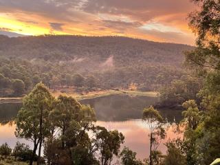 Blackstone Lakeside 4 Bedrooms 2 Bathrooms - 6