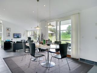 Holiday Home Aiyana - 530m from the sea by Interhome - 2