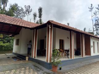 HALASE HOMESTAY - 8