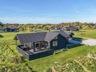 Holiday Home Yaim - 800m from the sea by Interhome - 0
