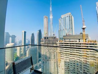 Top Floor 2 Bedroom Apartment with Partial Burj Khalifa Views 176BC-2 - 7