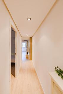 Cabañal Beach House - 10 min to ocean , FastWifi , SmartTV, AC - 6