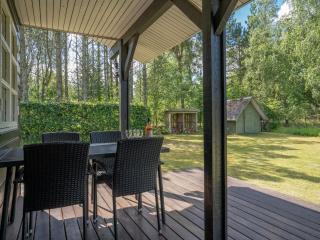 Holiday Home Gizelle - 1-5km from the sea by Interhome - 6