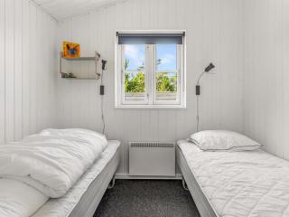 Holiday Home Thorkil - 800m from the sea by Interhome - 4