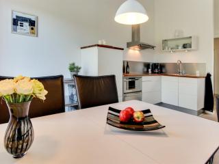 Apartment Thamina - 400m from the sea by Interhome - 1