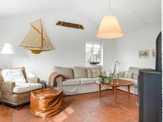 Holiday Home Jantje - 500m from the sea by Interhome - 4