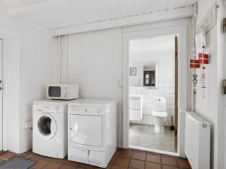 Holiday Home Ortrud - 200m from the sea by Interhome - 1