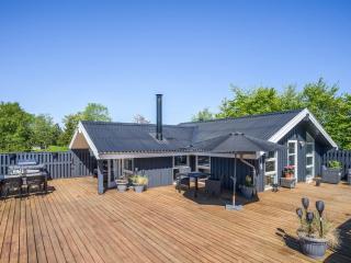 Holiday Home Bryti - 500m from the sea by Interhome - 6