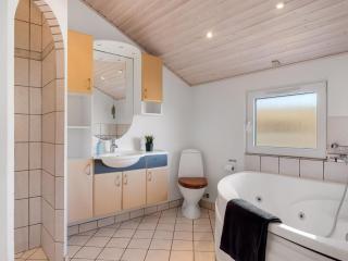 Holiday Home Gorjana - 500m from the sea by Interhome - 2