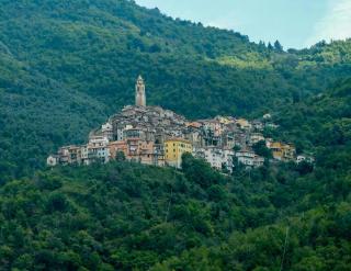 Mountain Village With Views Of Monte Torragio - 6