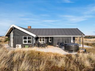 Holiday Home Tahnee - 450m from the sea by Interhome - 6