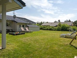 Holiday Home Thove - 600m from the sea by Interhome - 3
