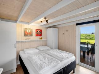 Holiday Home Tinja - 700m from the sea by Interhome - 1