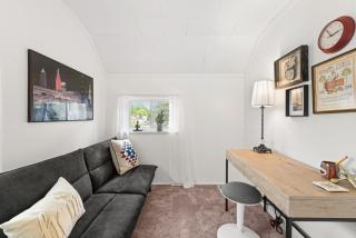 2 Bedroom in Kamm's Corner! - 1