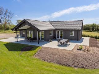 Holiday Home Ika - 450m from the sea by Interhome - 5