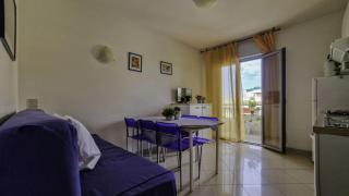 Modern flat with terrace near the sea-Beahost - 9