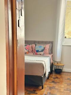 Hospedagem Inclusiva - Quarto com Banheiro - 1