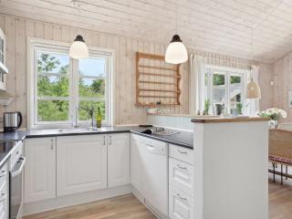 Holiday Home Tia - 1-4km from the sea by Interhome - 7