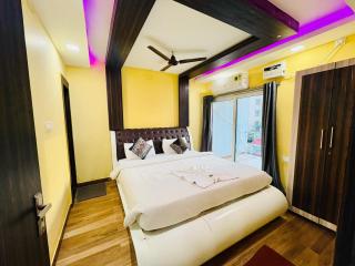 Hotel Bay Suite Premium Near Sea Beach And Jagannath Temple - Free Wifi & Parking, Room service, Hygiene & Spacious Rooms, Available, Fully Air Conditioning Hotel - Prime Location # Best Hotel In Puri - Puri - 1
