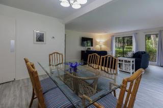 Golf Getaway, Walk to Beach, Bikes, Renovated, QG599 - 0