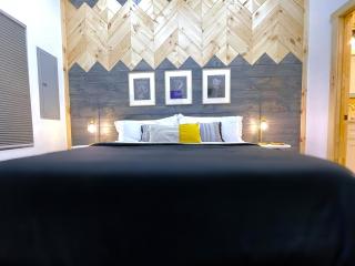 Modern Gem w/Spacious Deck, Swinging bed, Hot Tub - 2