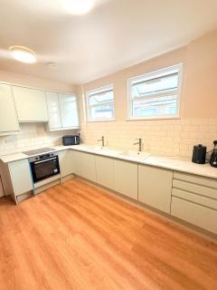 Tooting Broadway Guest Studios - 8