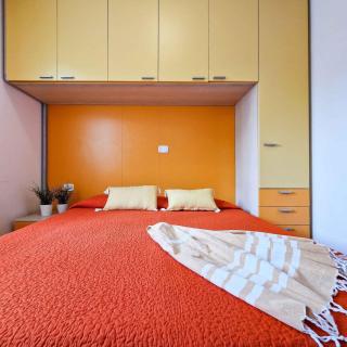 Colorful modern flat next to the beach - Beahost - 4