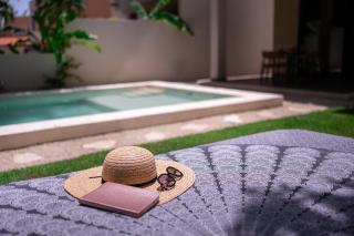 Chic Retreat - 3