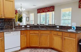 Summer Breeze - Emerald Island Resort - 3