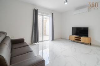 Spacious, 1BR home with comfortable bed in Tarxien - 5