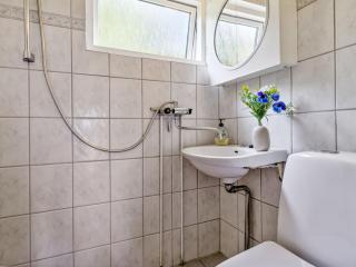 Holiday Home Silke - 10m from the sea by Interhome - 1