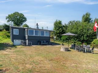 Holiday Home Silke - 10m from the sea by Interhome - 6