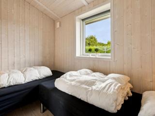 Holiday Home Tayana - 700m from the sea by Interhome - 5