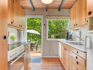 Holiday Home Elkea - 150m from the sea by Interhome - 3