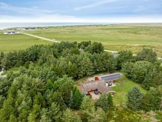 Holiday Home Aisling - 700m from the sea by Interhome - 4