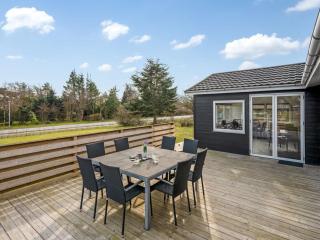 Holiday Home Amine - 300m to the inlet by Interhome - 5