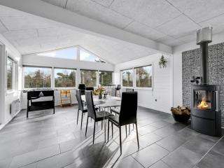 Holiday Home Amine - 300m to the fjord by Interhome - 6