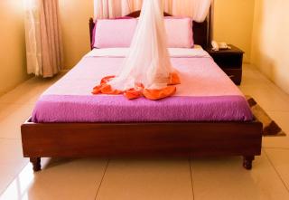 Kahondo buffalo hotel and apartments - 1