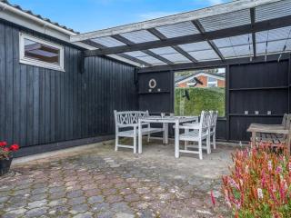 Holiday Home Hansiane - 80m from the sea by Interhome - 8